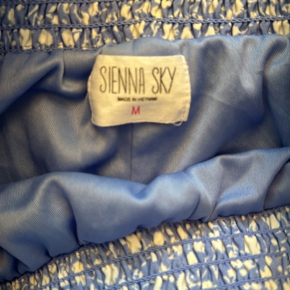 🔴 SIENNA SKY WIDE LEG PANTS SIZE MEDIUM - Picture 5 of 6